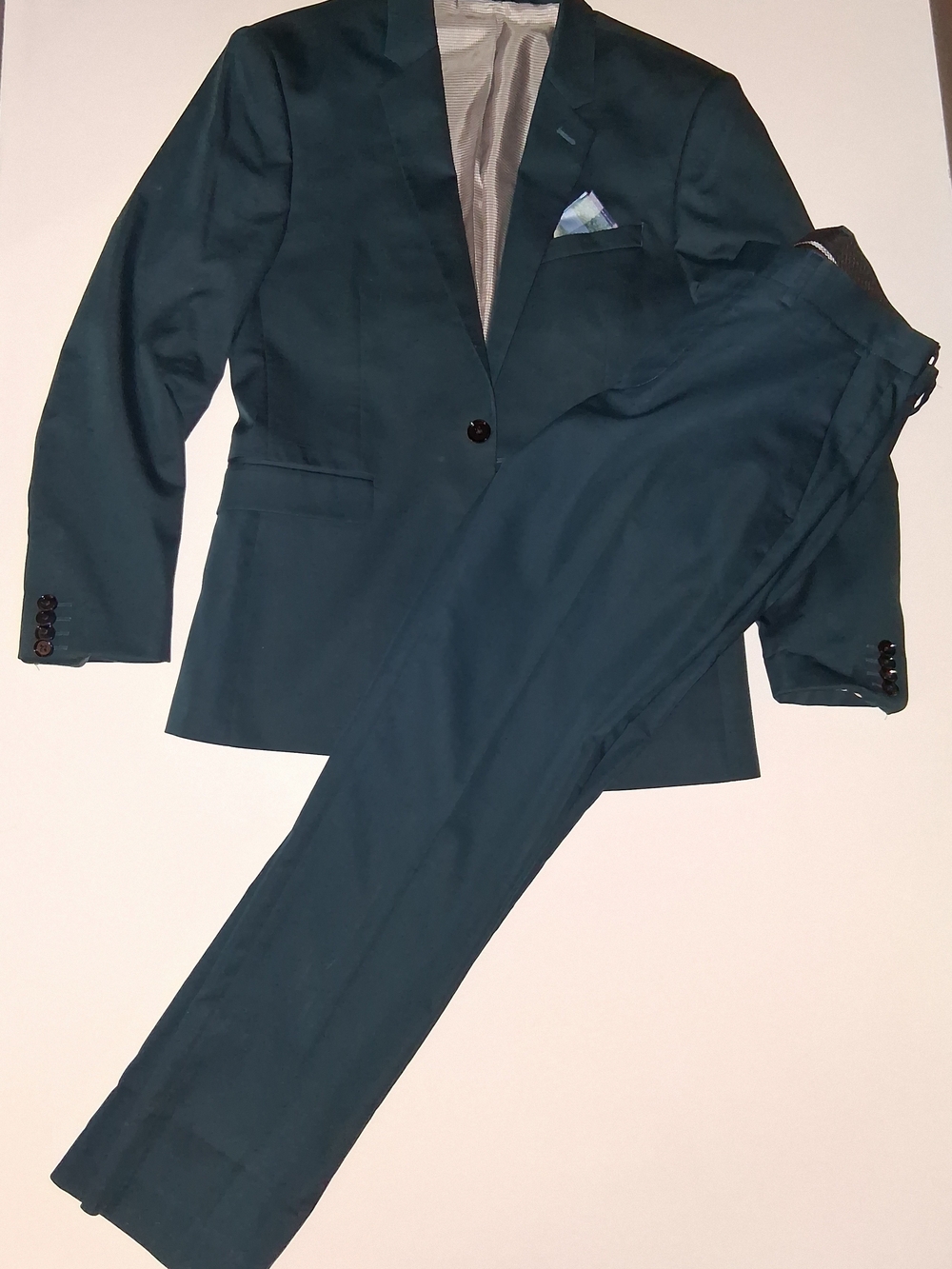 Express Extra Slim Suit in 29 x 30 Like New